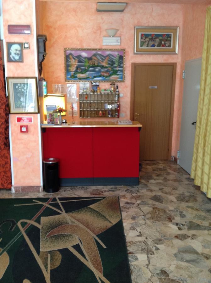 Hotel Rex Chianciano Terme Luaran gambar