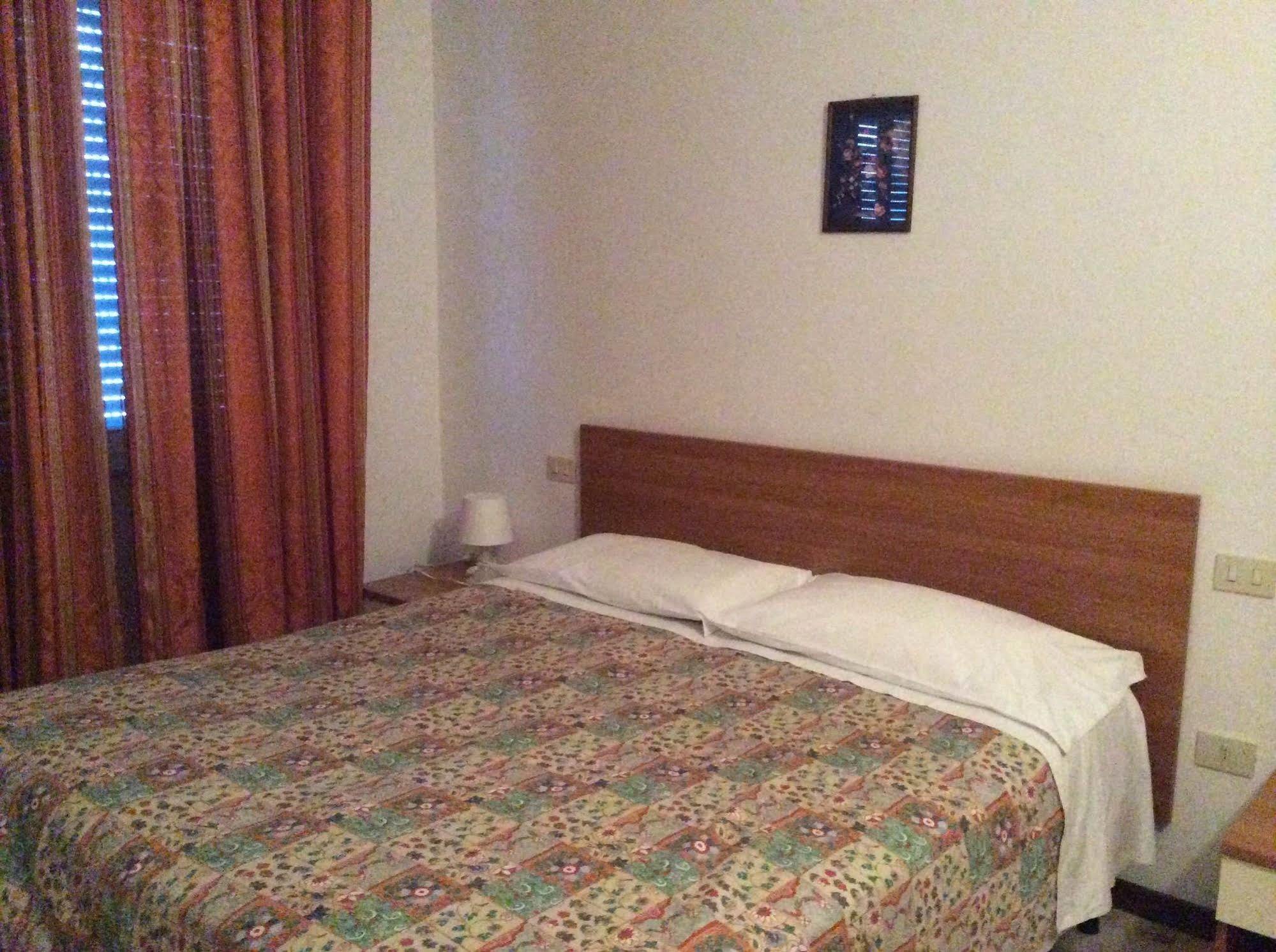 Hotel Rex Chianciano Terme Luaran gambar